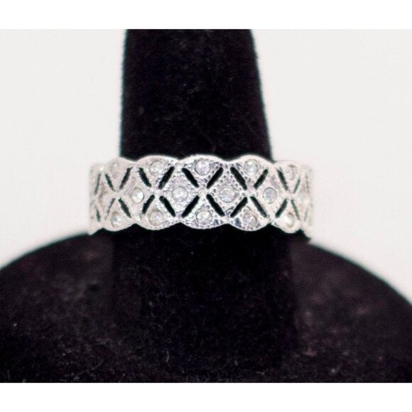 Size 7 1/2, Silver Ring, Vintage Ring, Silver Tone Ring, Avon Ring, Thick Ring - Picture 1 of 3